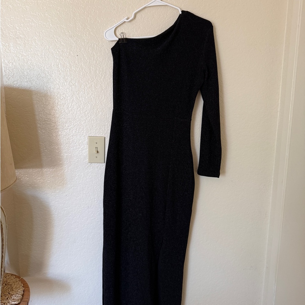 Elegant Black One-Shoulder Dress